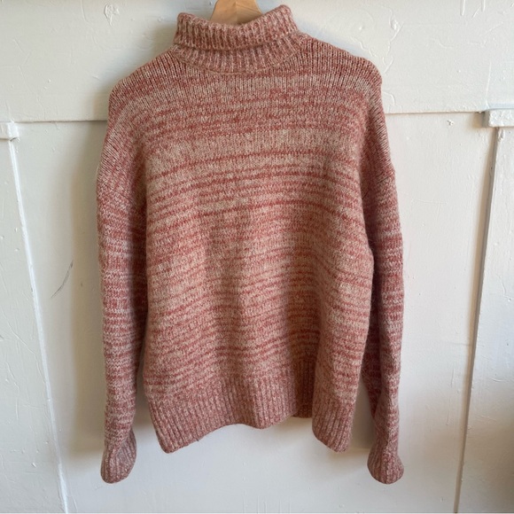 Zara Sweaters - Zara Turtleneck Sweater